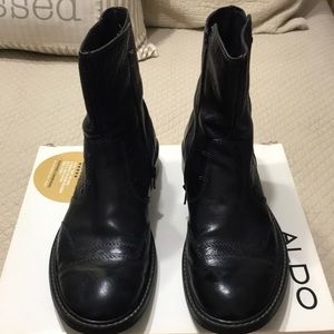 Black men’s leather boots